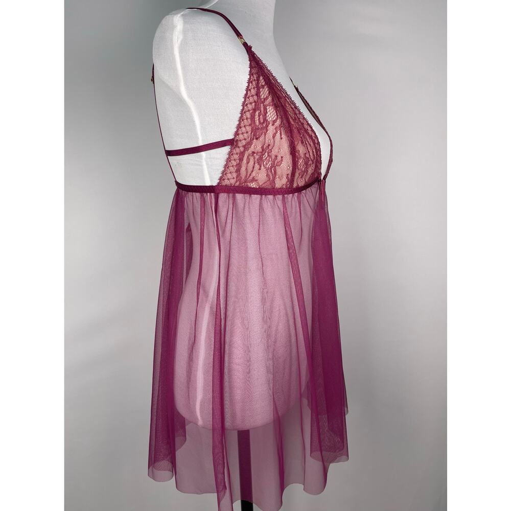 NWT Victoria’s Secret Sheer Lace Mesh Babydoll Chemise Lingerie Berry Size M - Picture 3 of 8